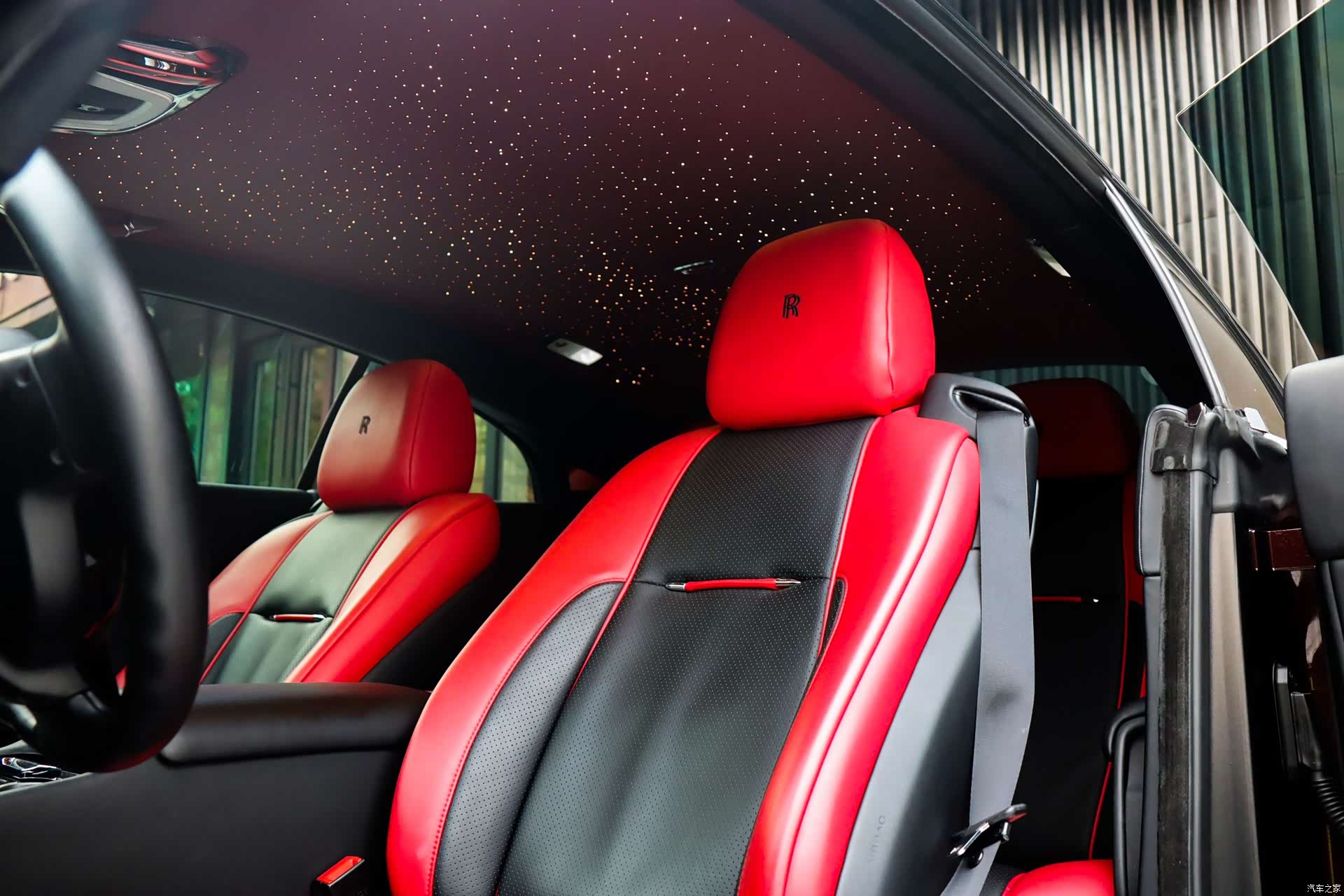 Rolls-Royce Wraith, 2014 13