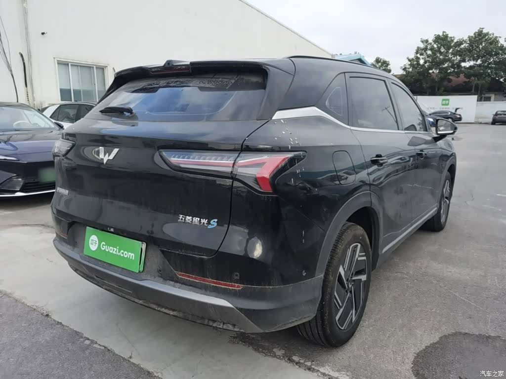 Wuling Starlight, 2025 7