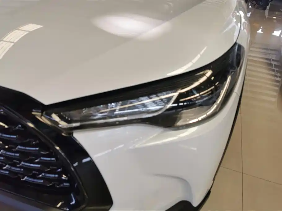 Toyota Corolla Sharp amplifier