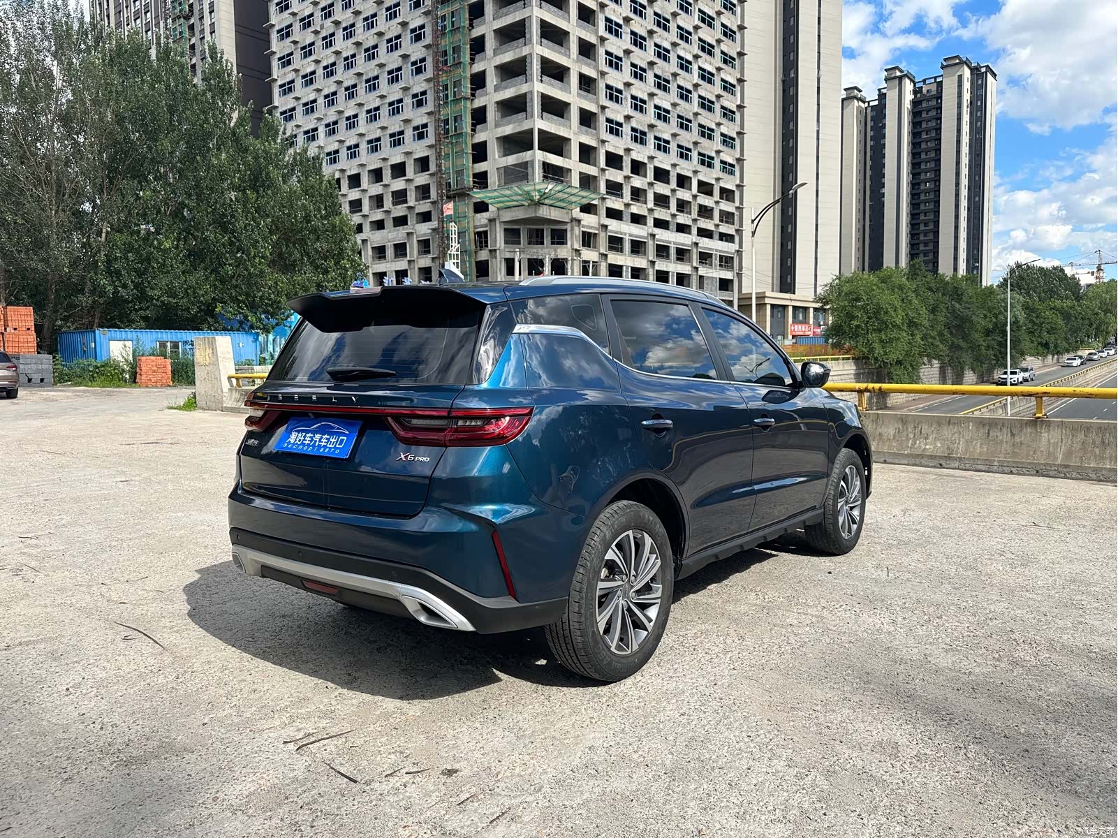 Geely X6, 2022 9