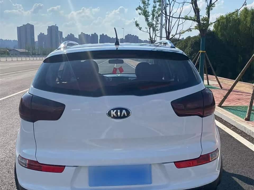Kia Smart running
