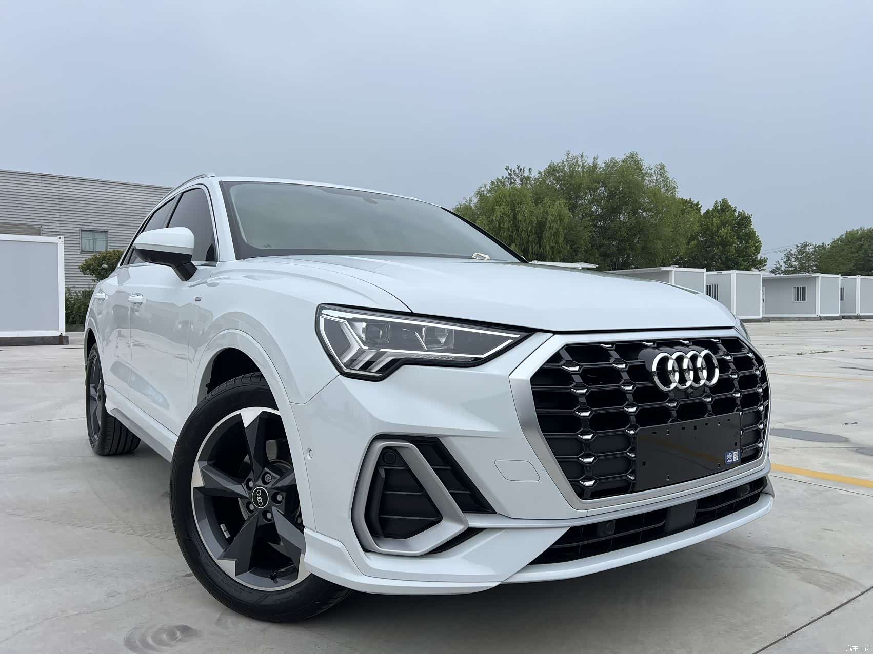 Audi Q3, 2023 3