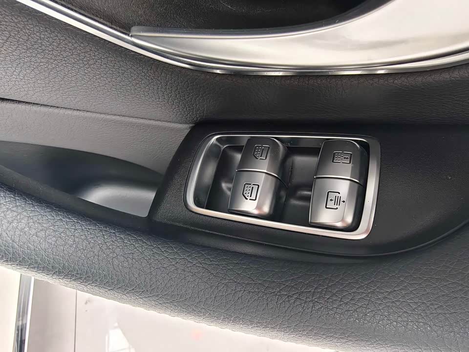 Mercedes-Benz E-class Mercedes-Benz E-class