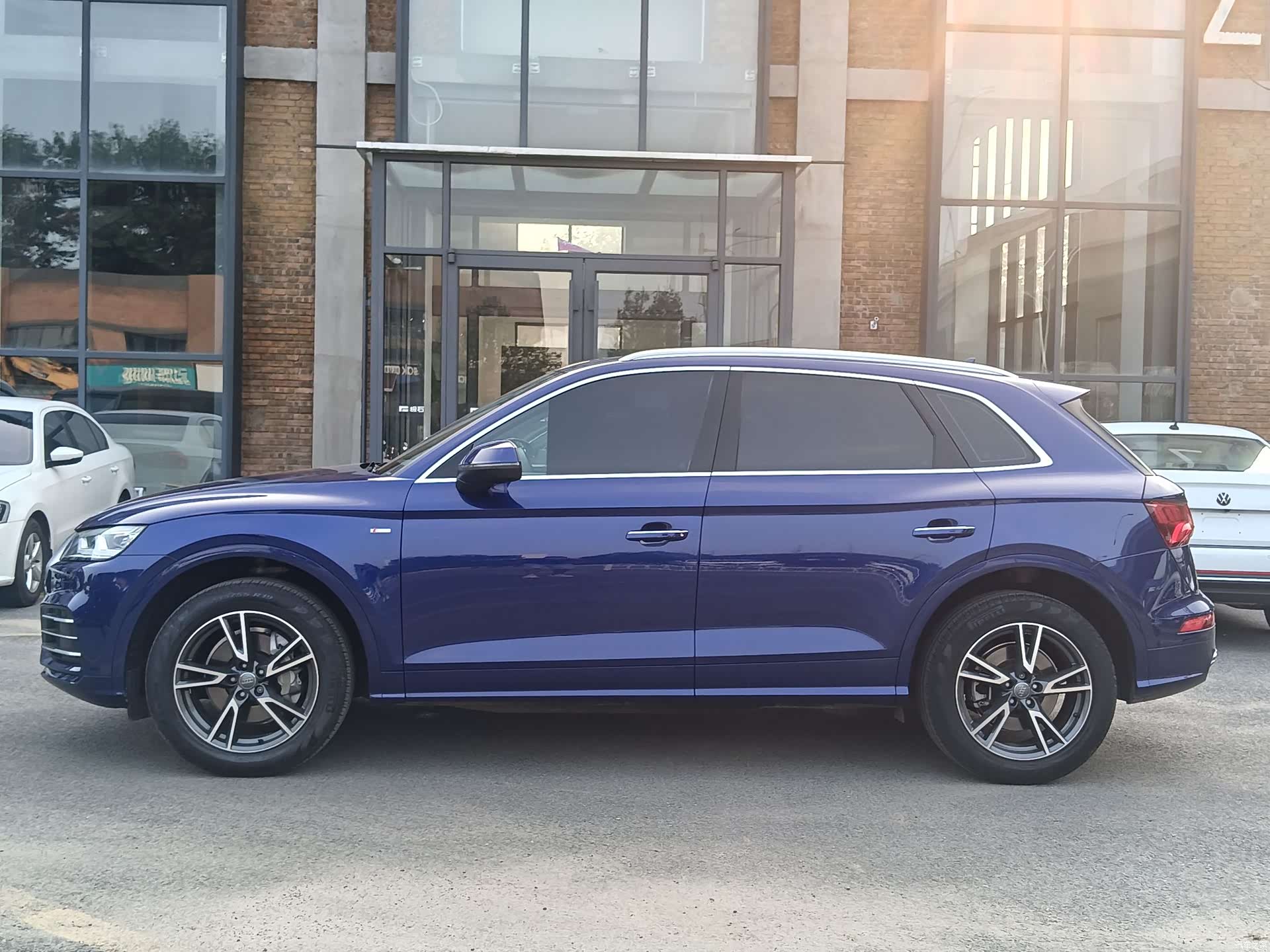 Audi Q5L, 2019 все фото