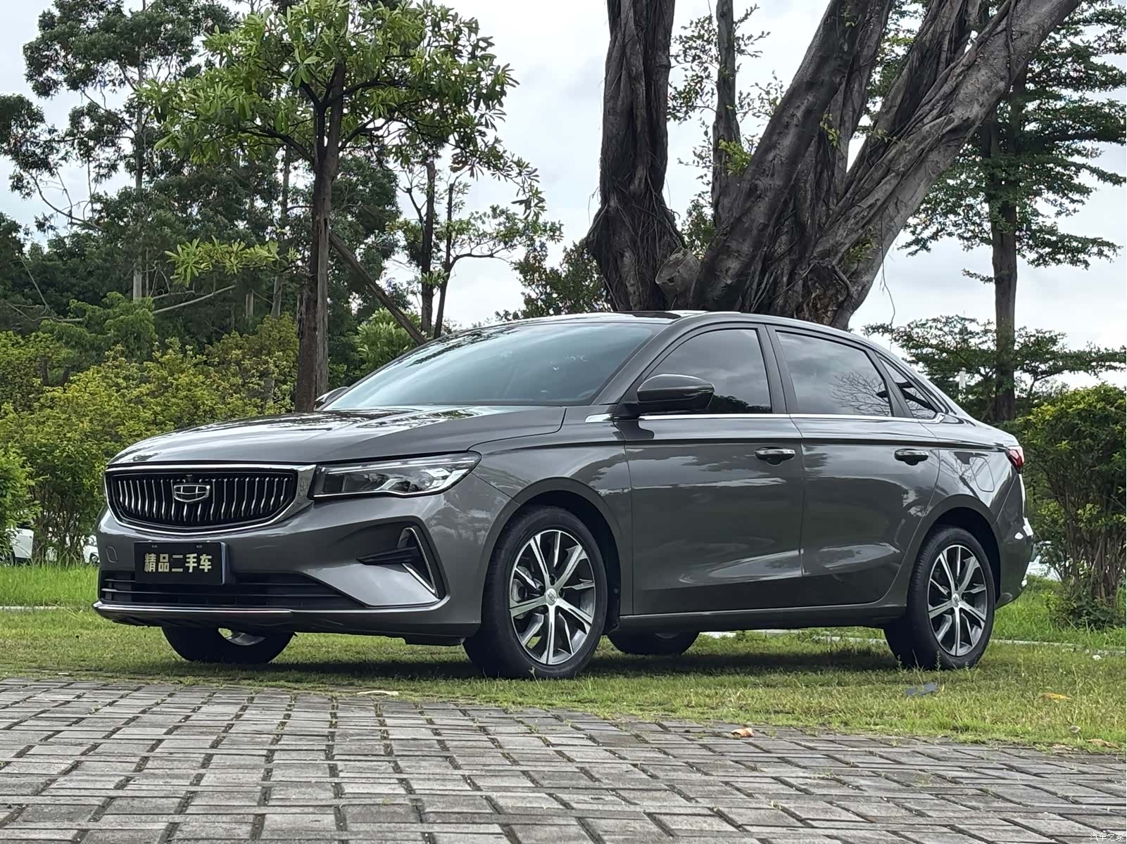 Geely Emgrand, 2022 3