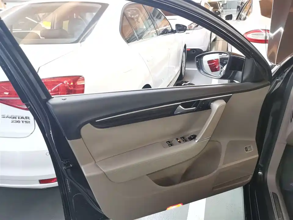 Volkswagen Magotan
