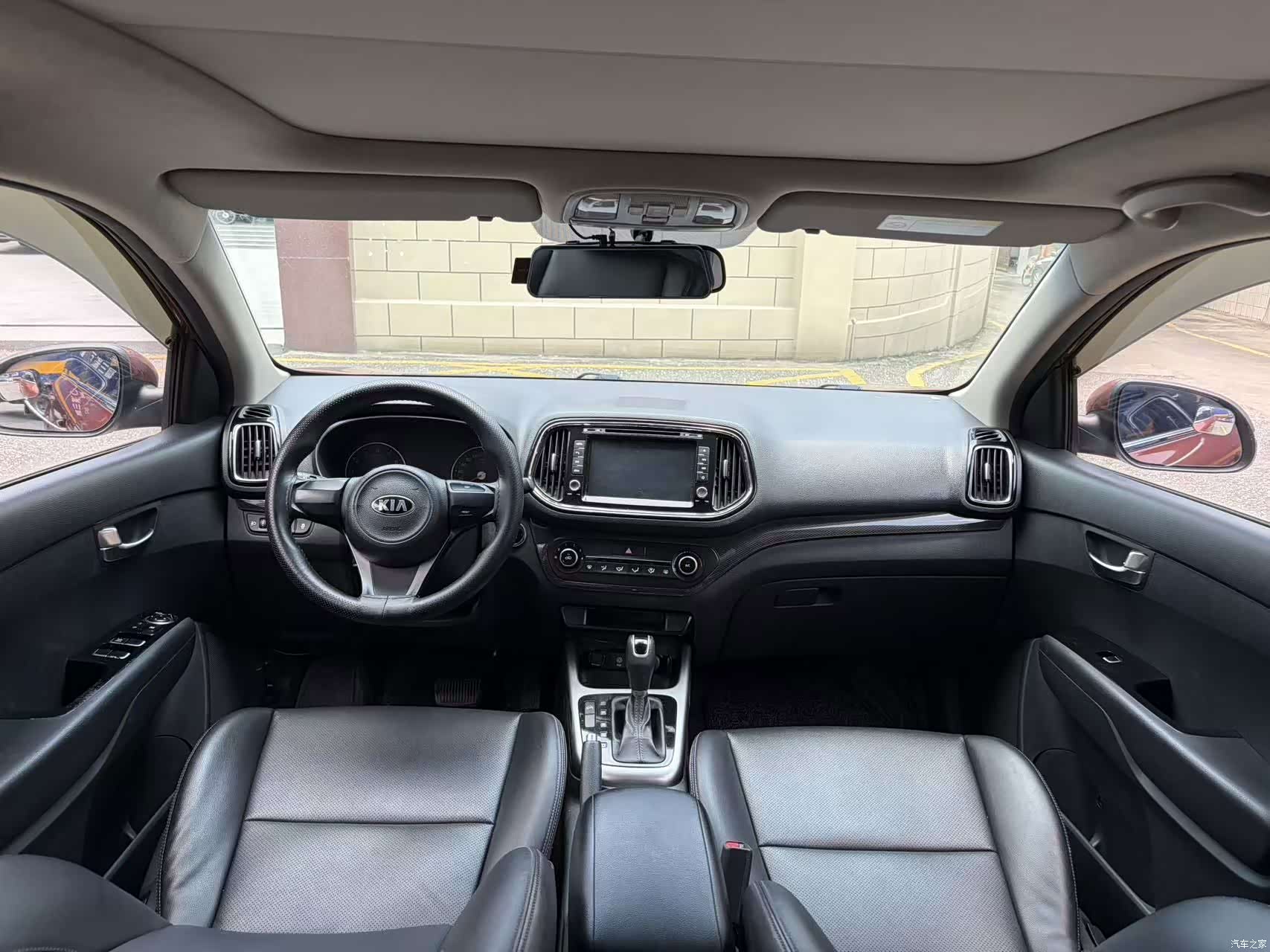 Kia KX3, 2016 10