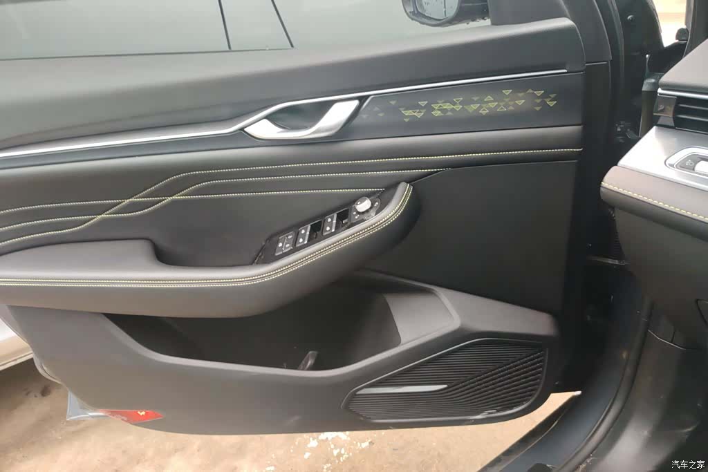 Geely Preface, 2024 7
