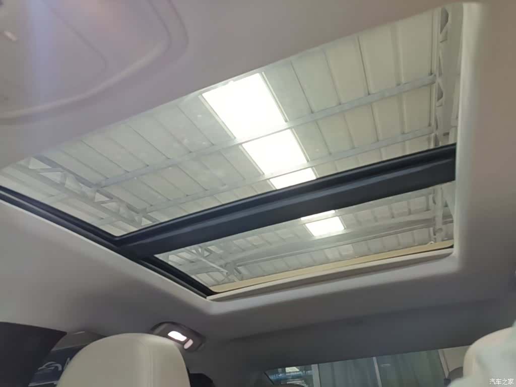 Cadillac XTS, 2017 18