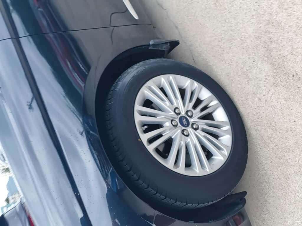 Ford Taurus, 2016 23