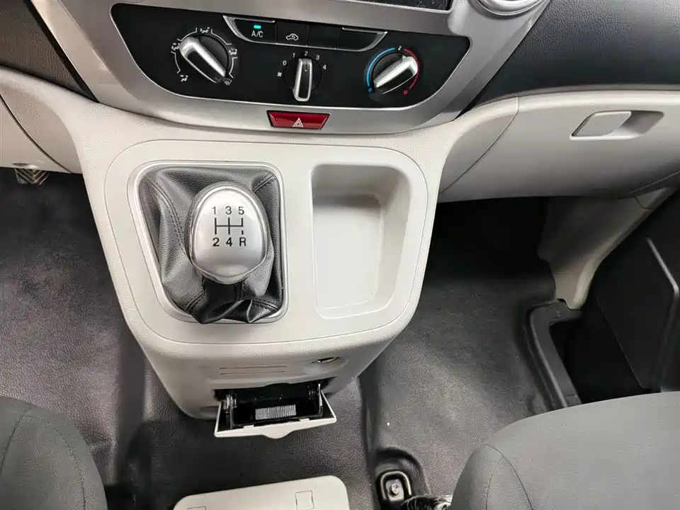 JAC Refine Ruifeng M3