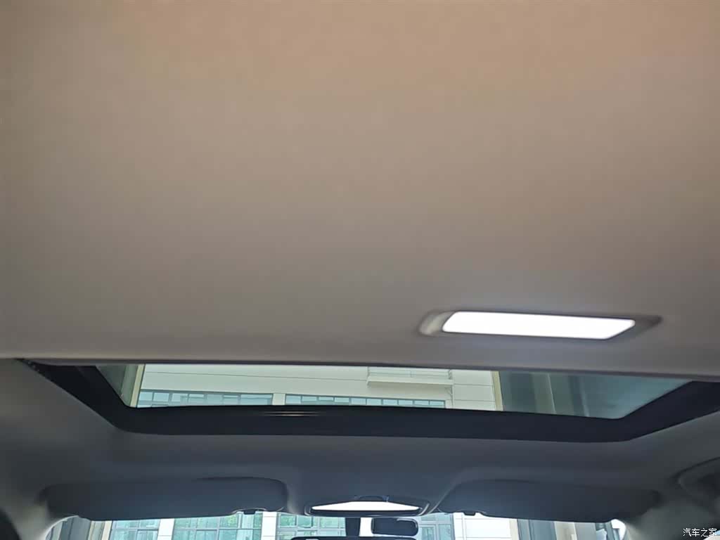 Geely Emgrand, 2025 18