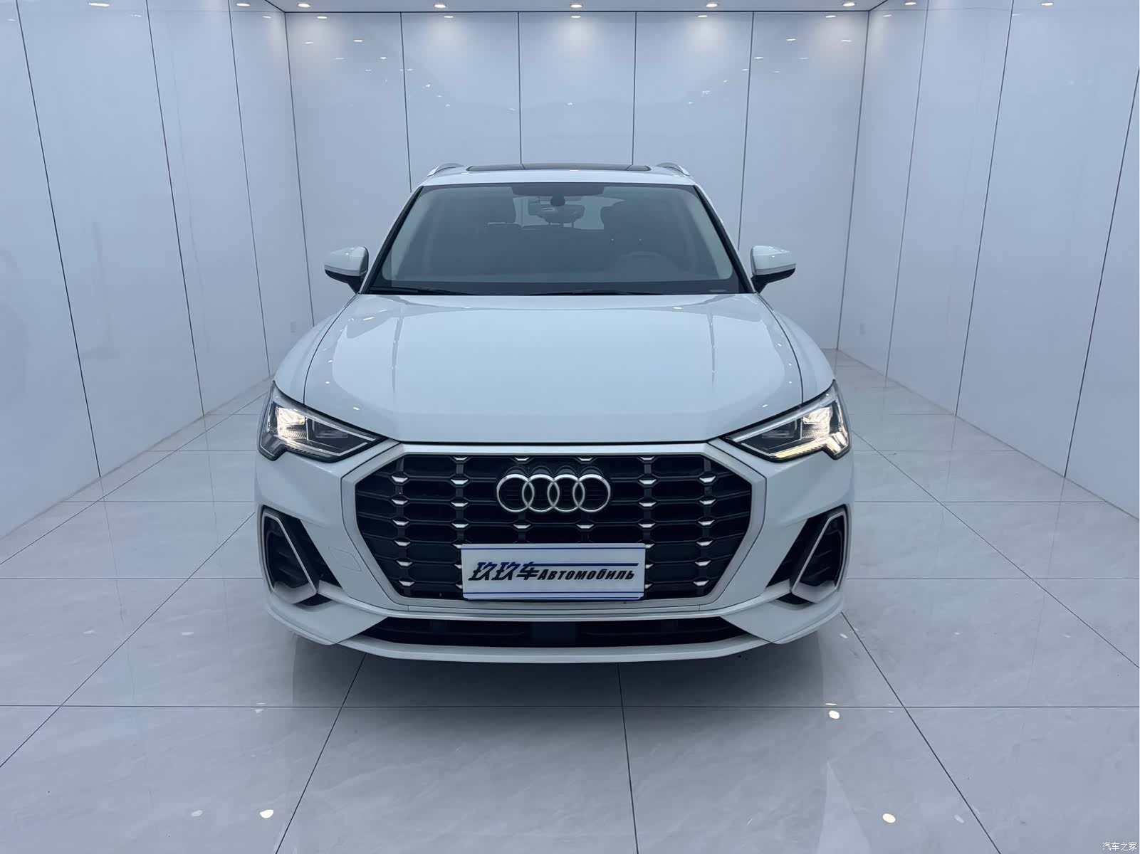 Audi Q3, 2022 2