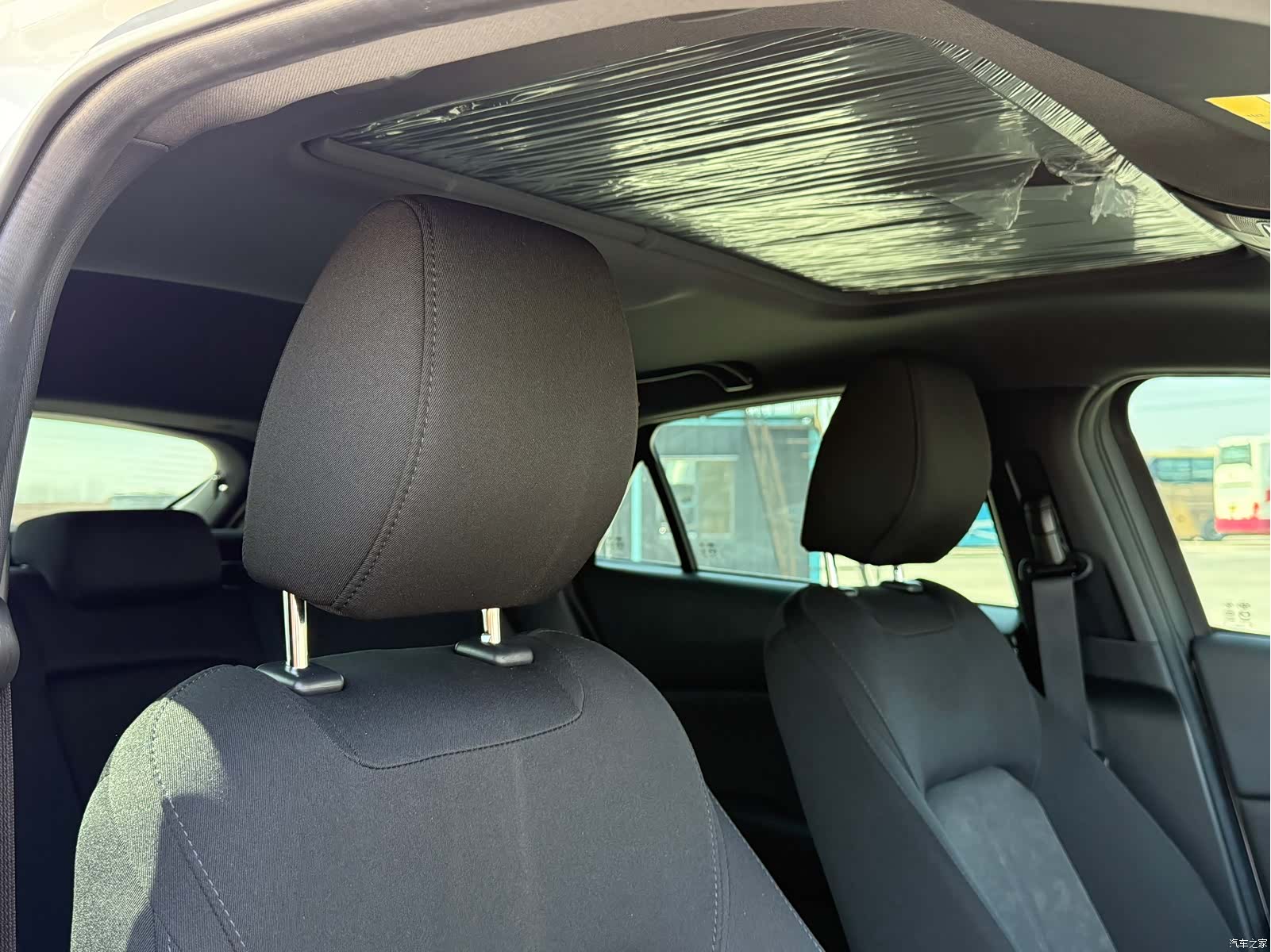 Mazda CX-4, 2023 15