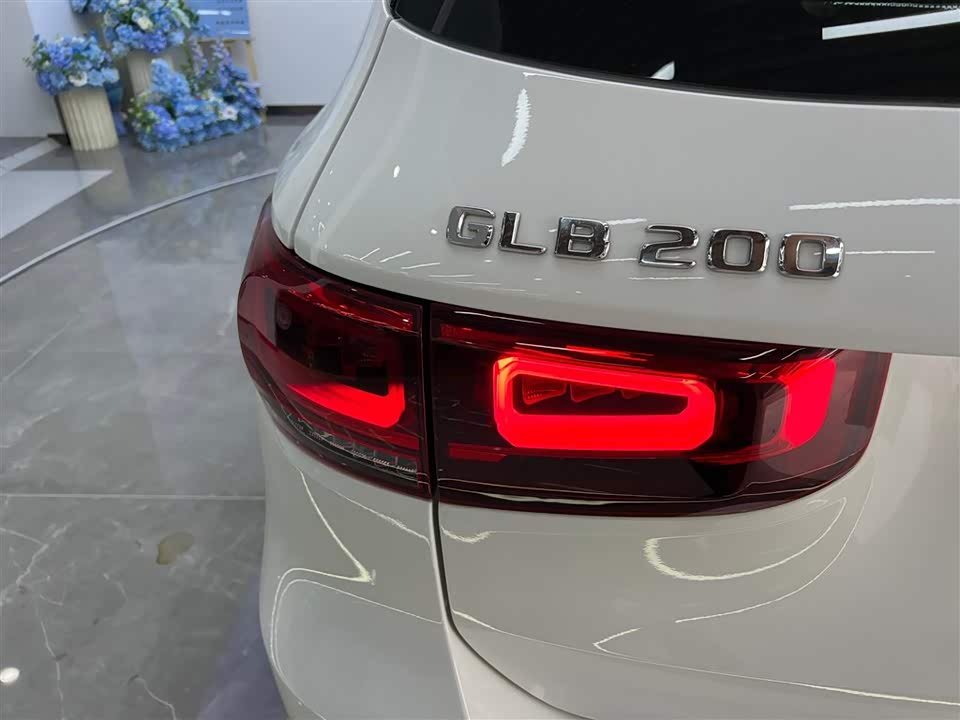 Mercedes-Benz GLB