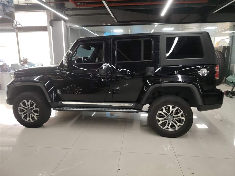Beijing BJ40