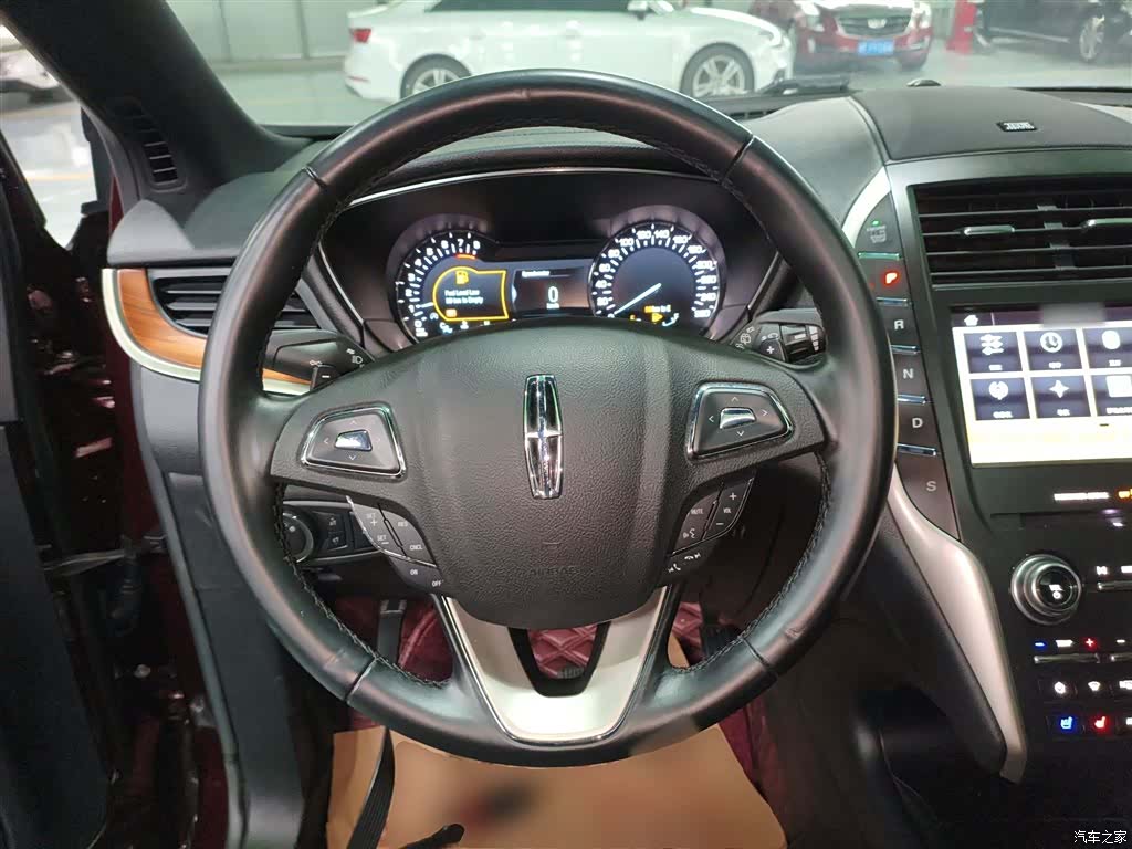 Lincoln MKC, 2018 4