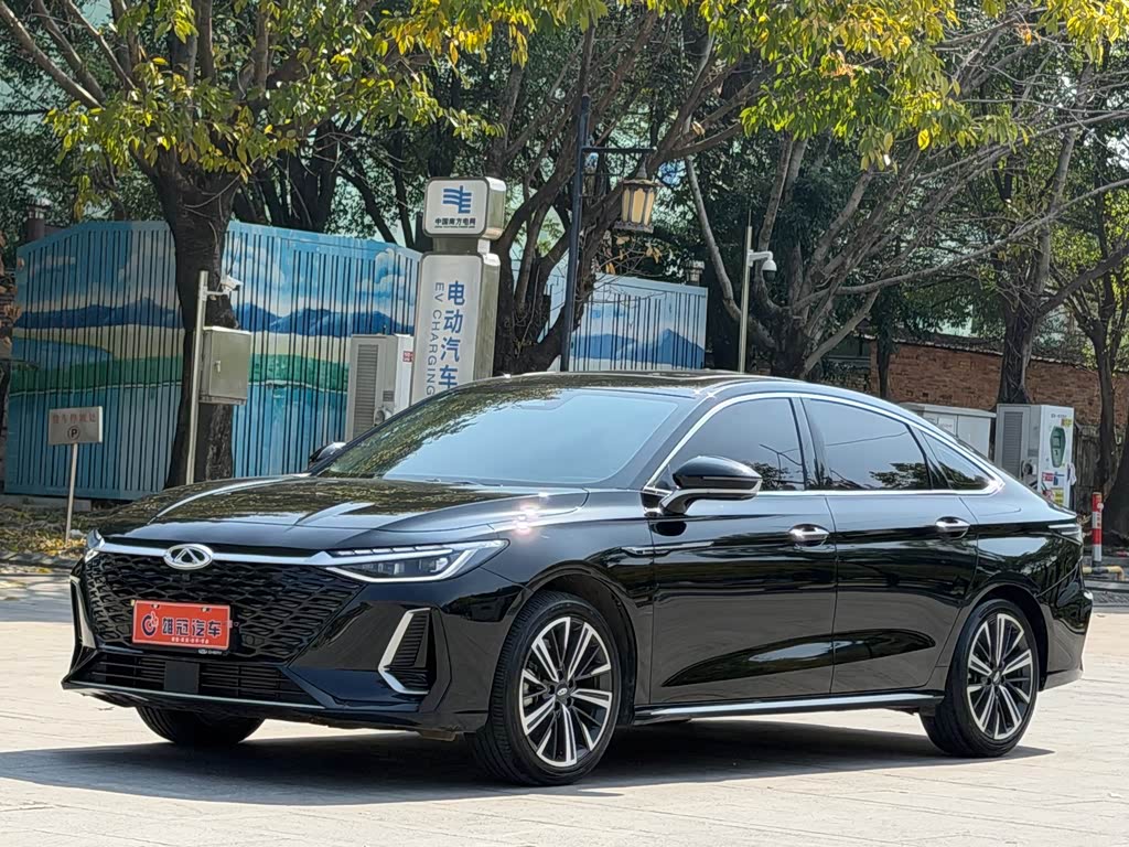 Chery Arrizo 8