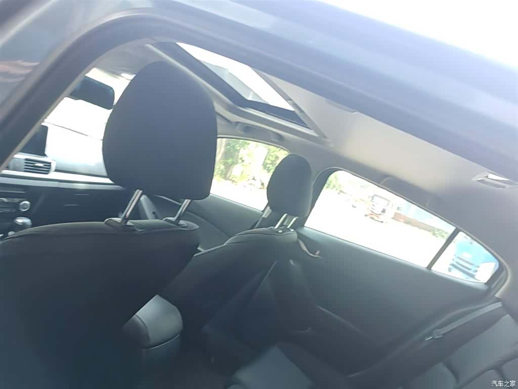 Mazda Mazda3, 2016 18