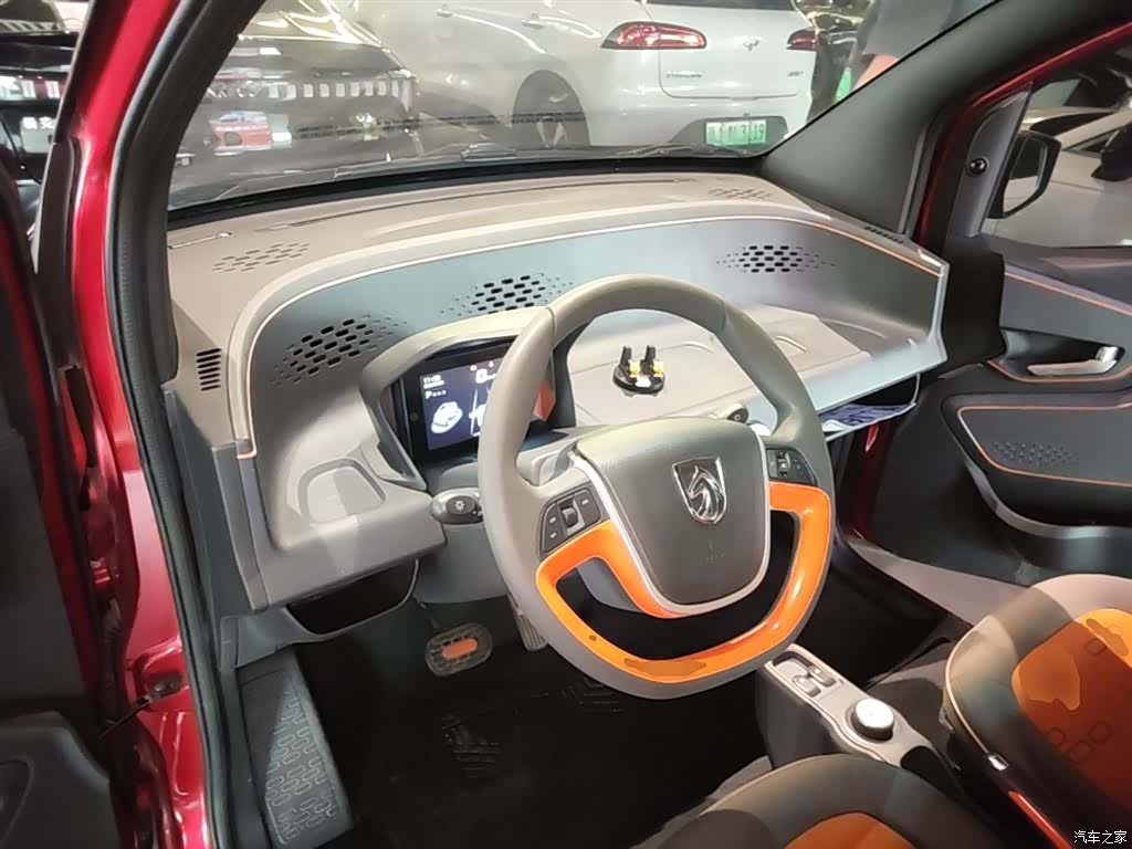 Wuling E100, 2020 10