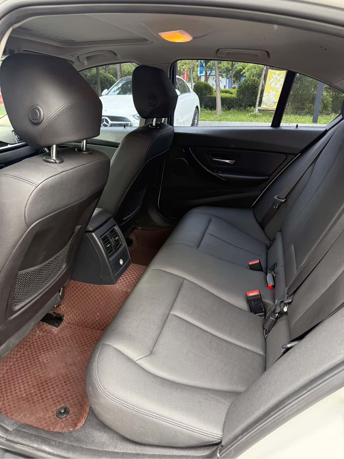 BMW 3 Series, 2016 11