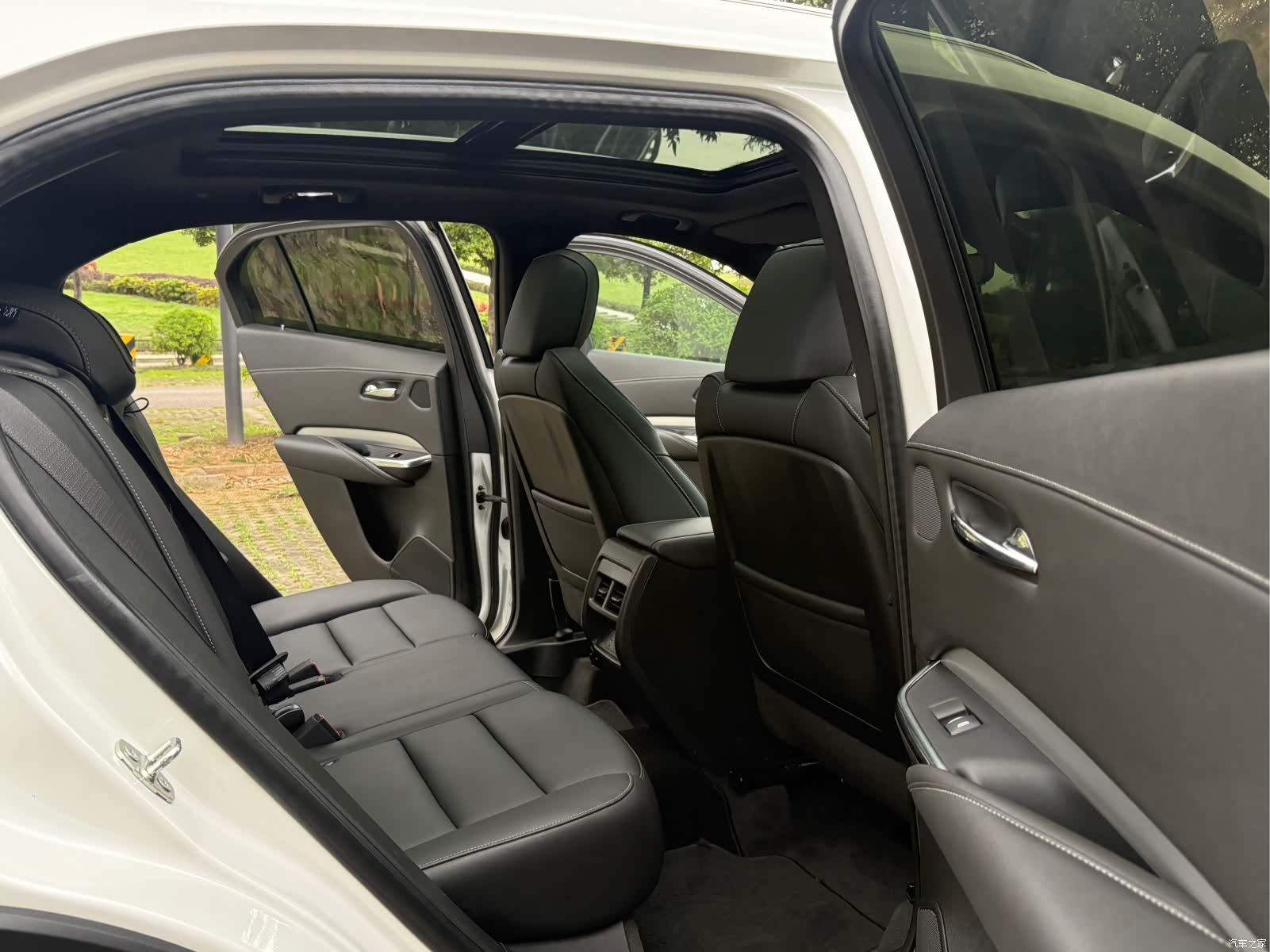Cadillac XT4, 2020 13