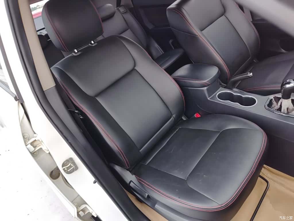 Geely GX7, 2014 25