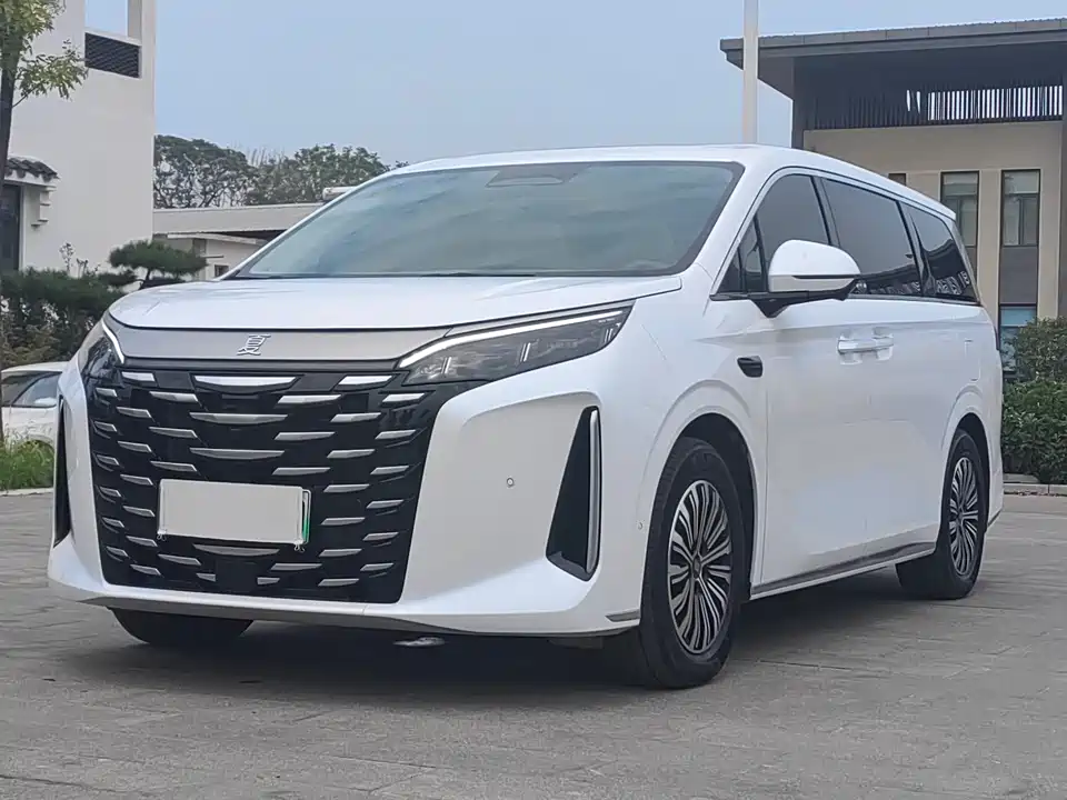 BYD summer