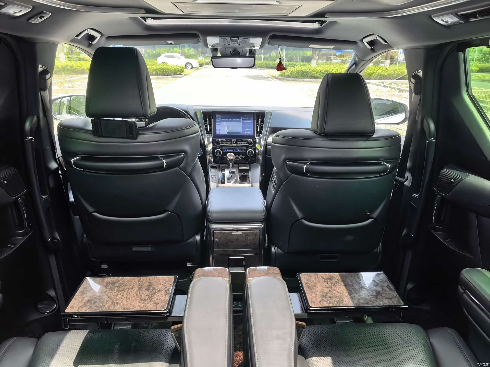 Toyota Alphard, 2021 14