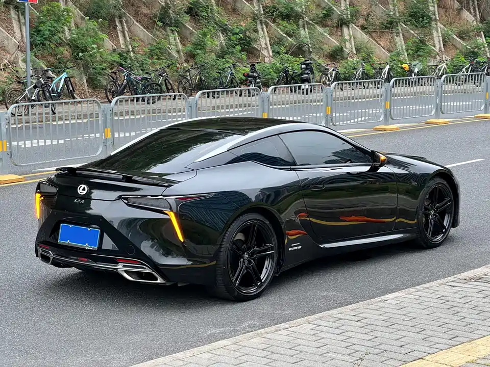 Lexus LC