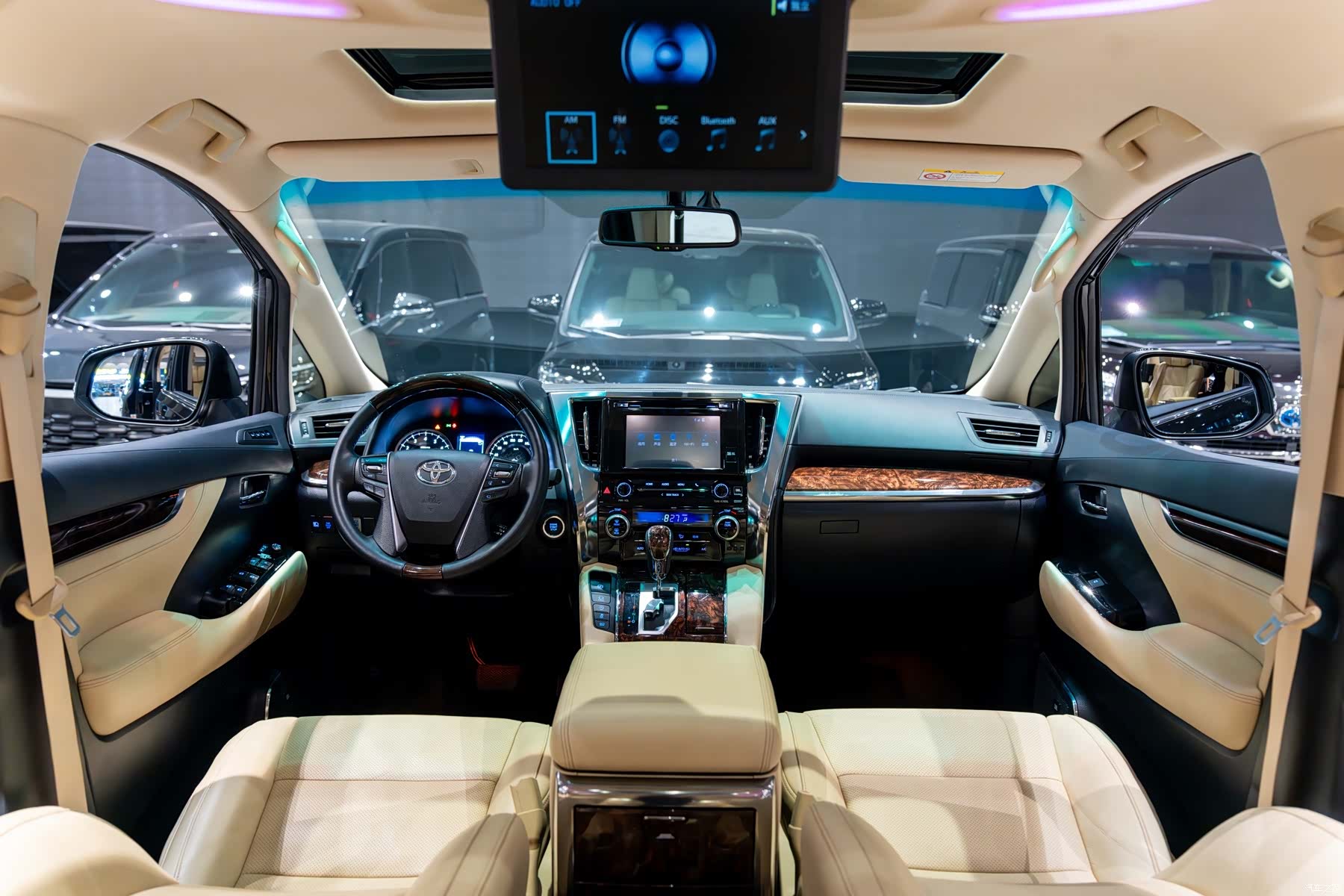 Toyota Alphard, 2019 7