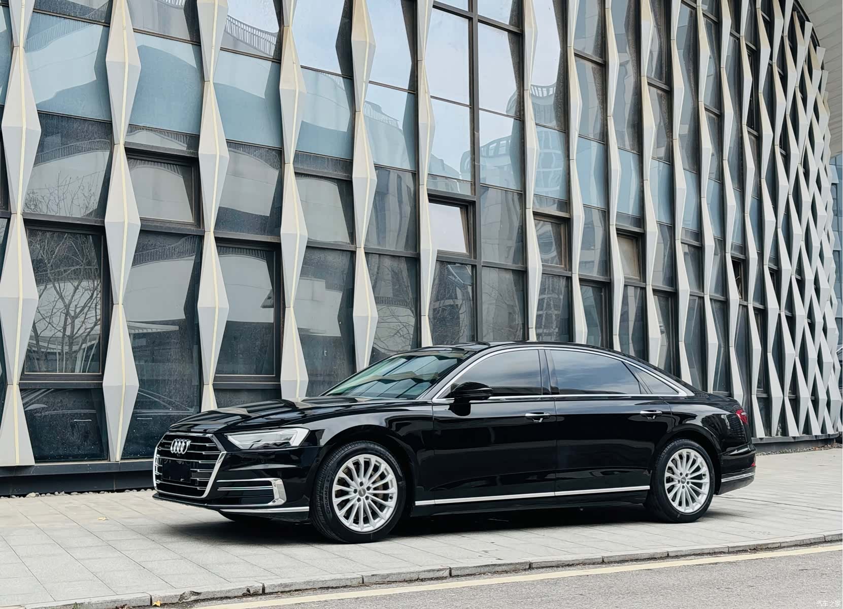 Audi A8L, 2019 1