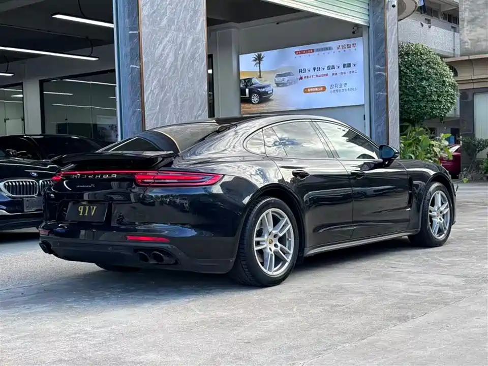 Porsche Panamera