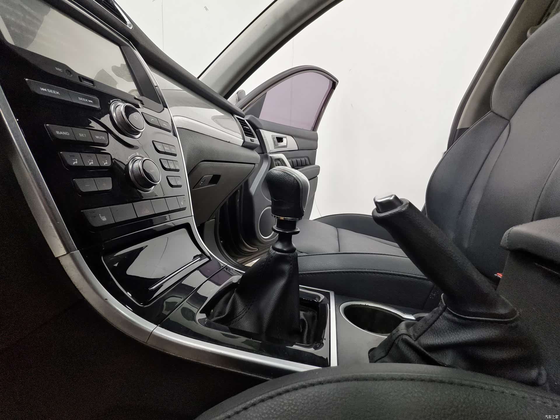 Haval H2, 2015 12