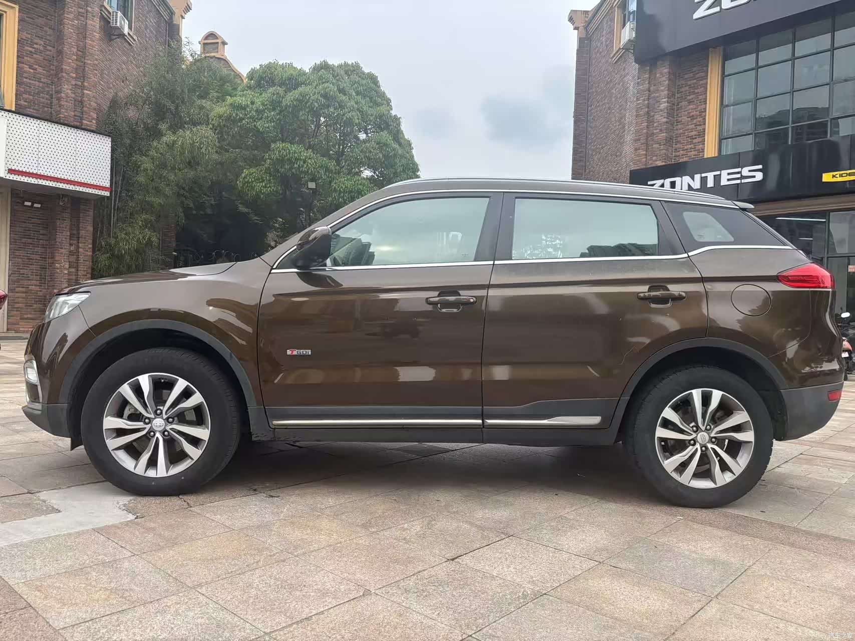 Geely Boyue, 2016 4