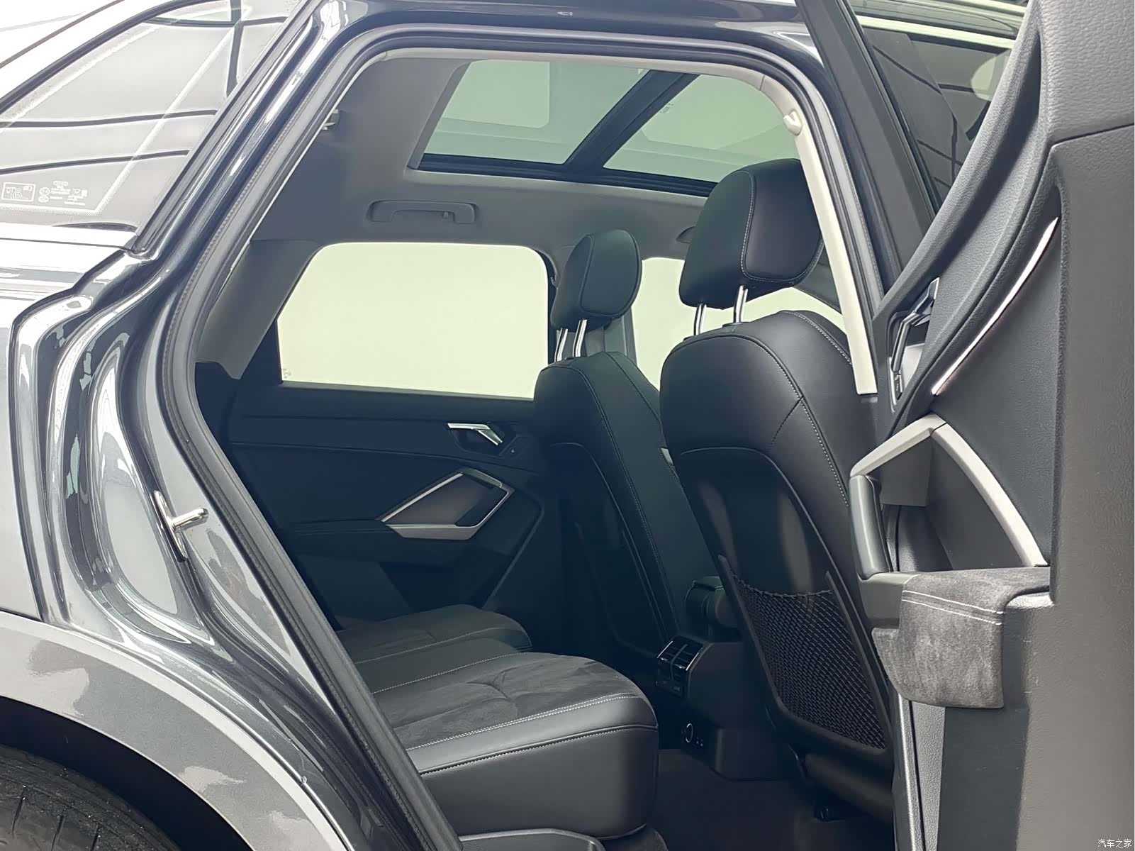 Audi Q3, 2022 14