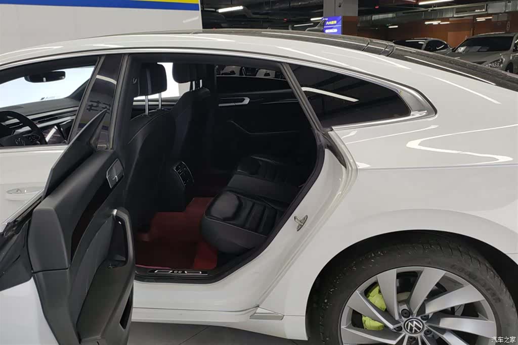 Volkswagen CC, 2022 11