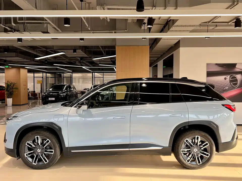 NIO ES6