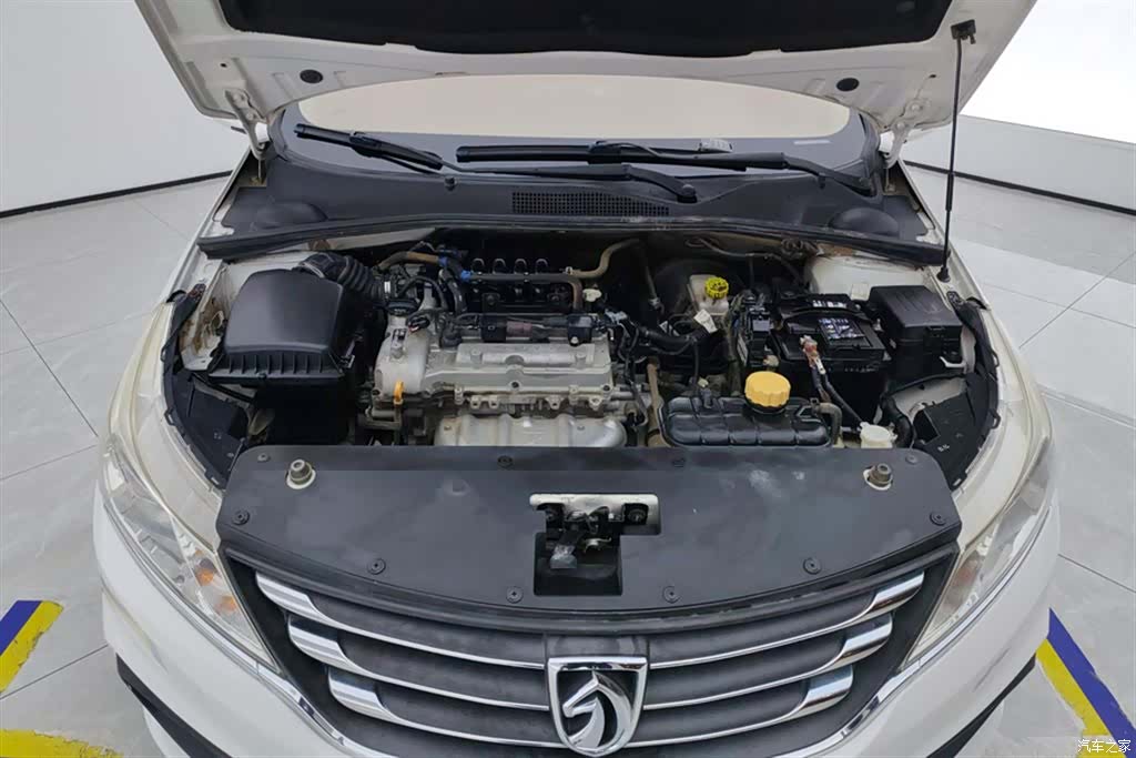 Wuling 310, 2017 10