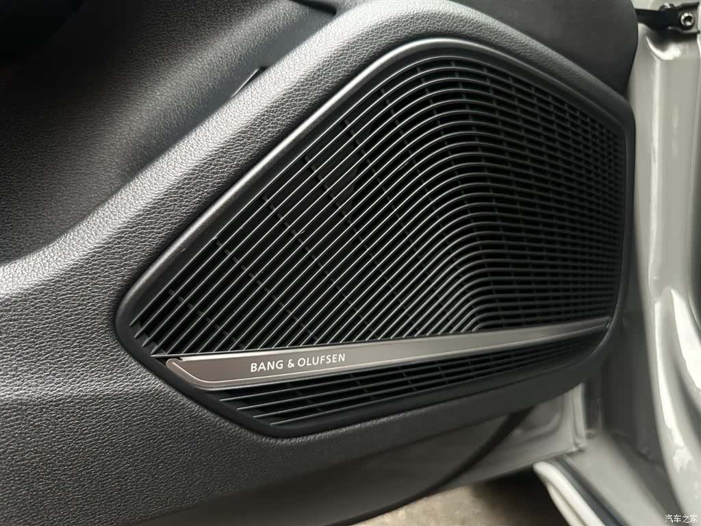 Audi A4, 2021 13