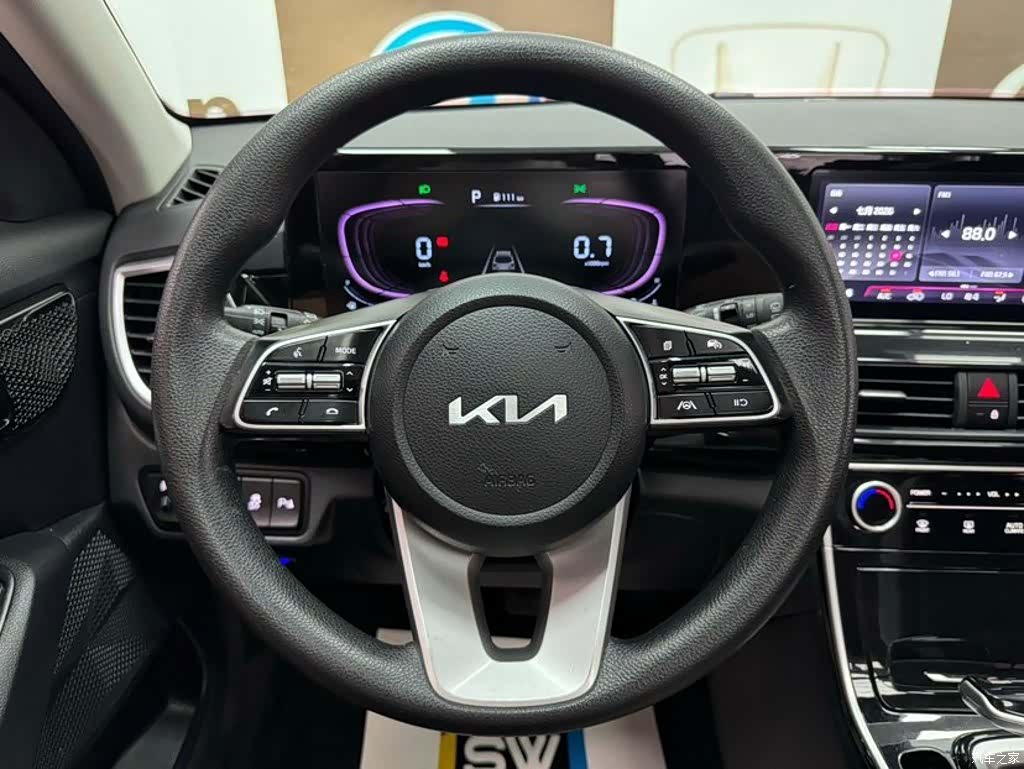 Kia Seltos, 2023 11