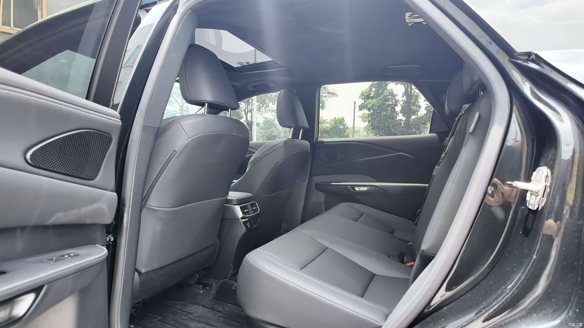 Lexus RX, 2024 все фото