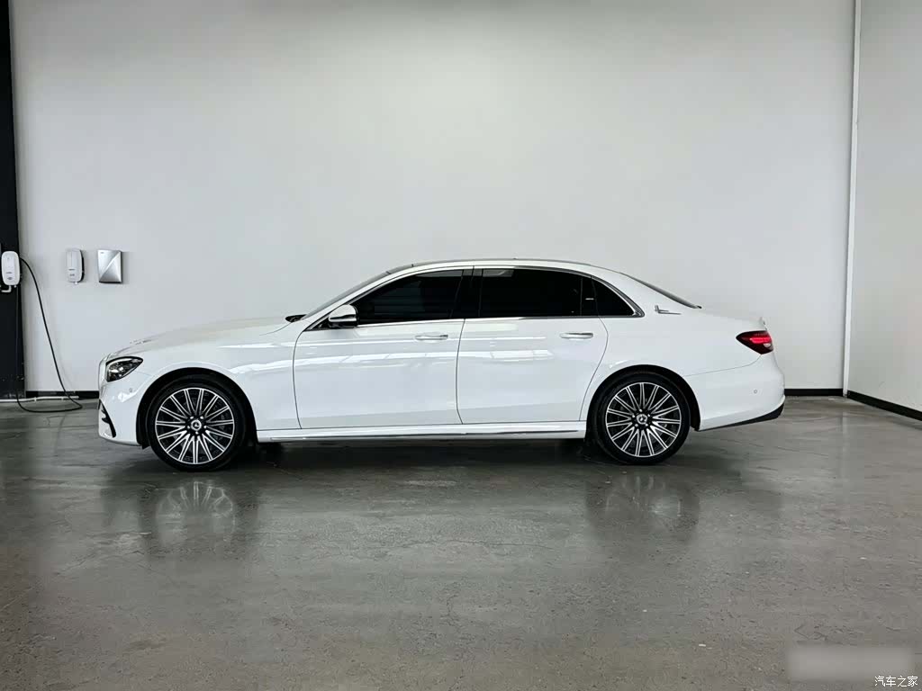 Mercedes-Benz E-Class, 2022 9