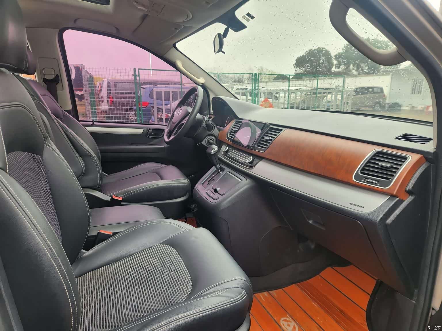 Maxus G10, 2016 9