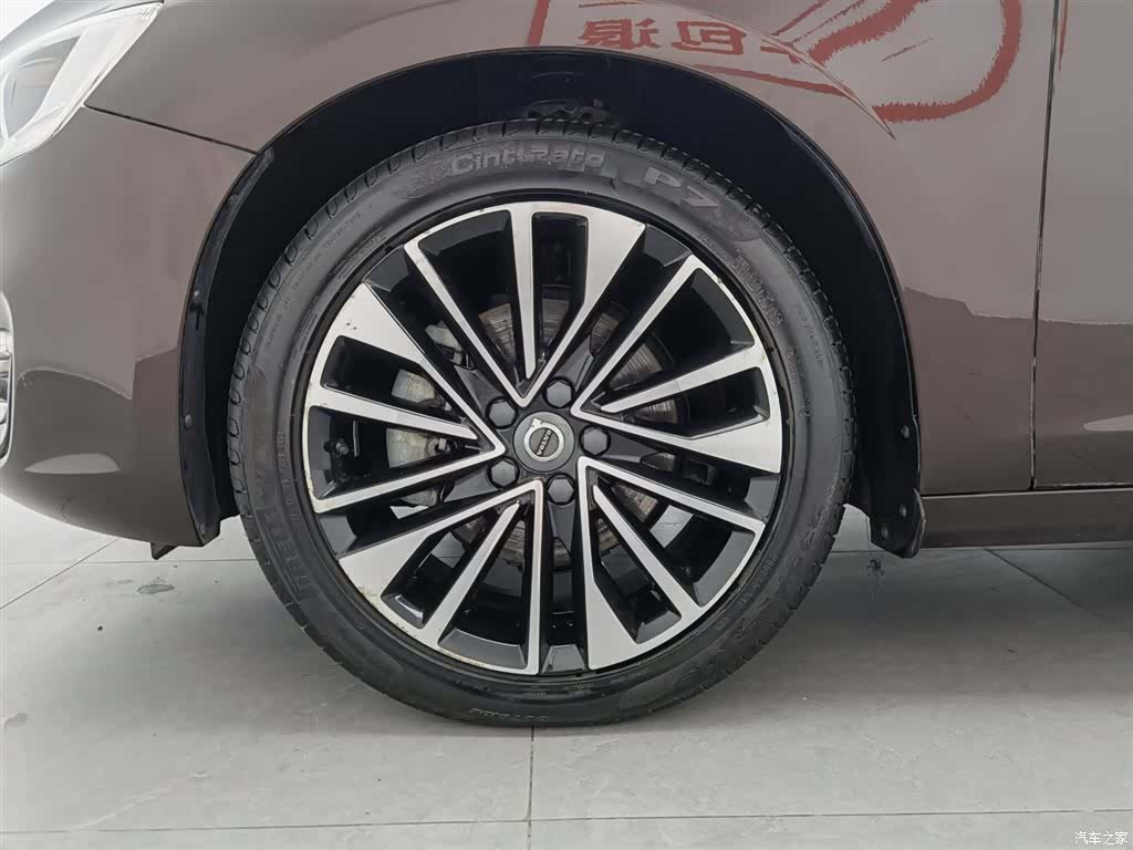 Volvo S60, 2018 17