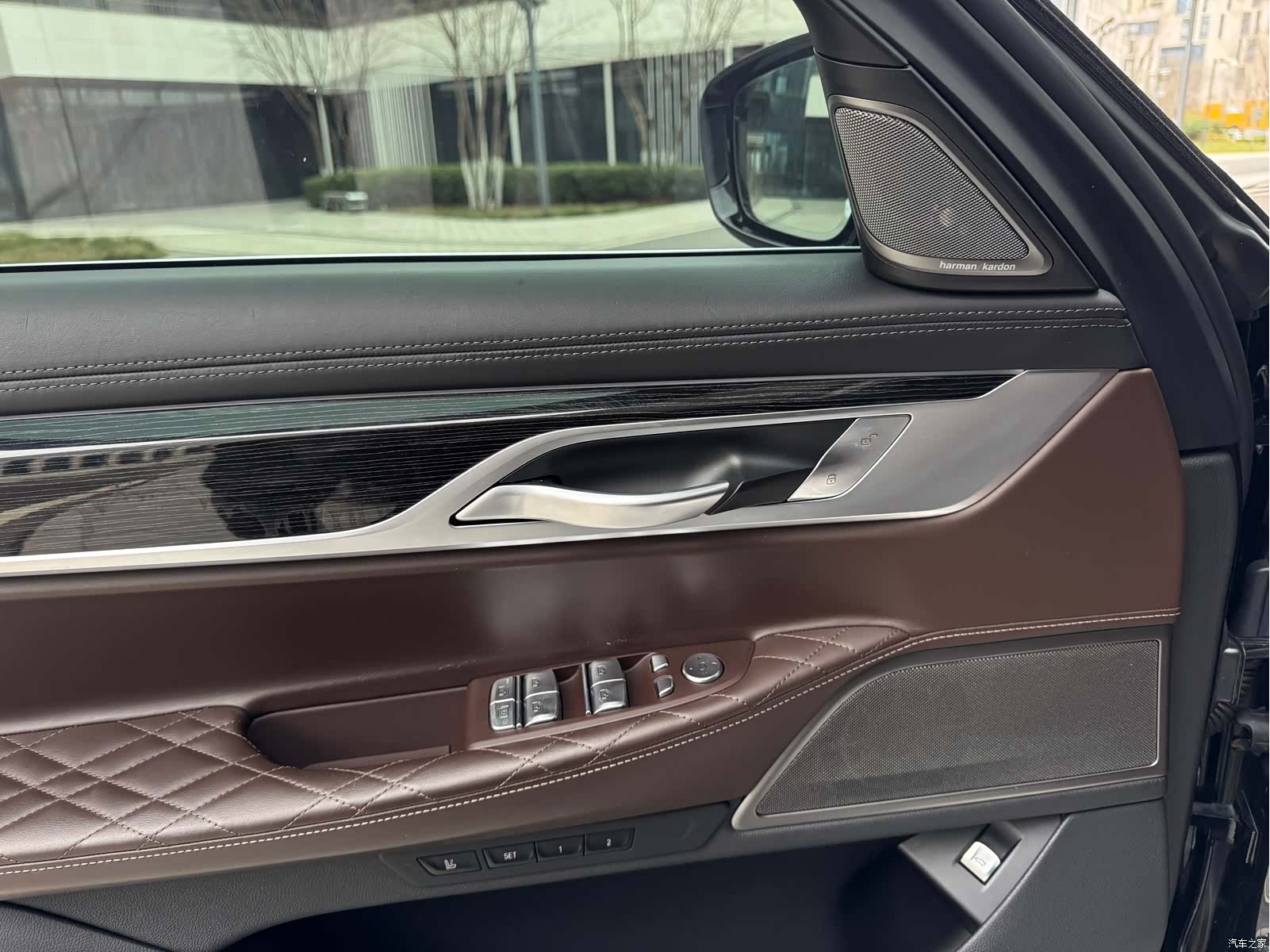 BMW 7 Series, 2020 все фото