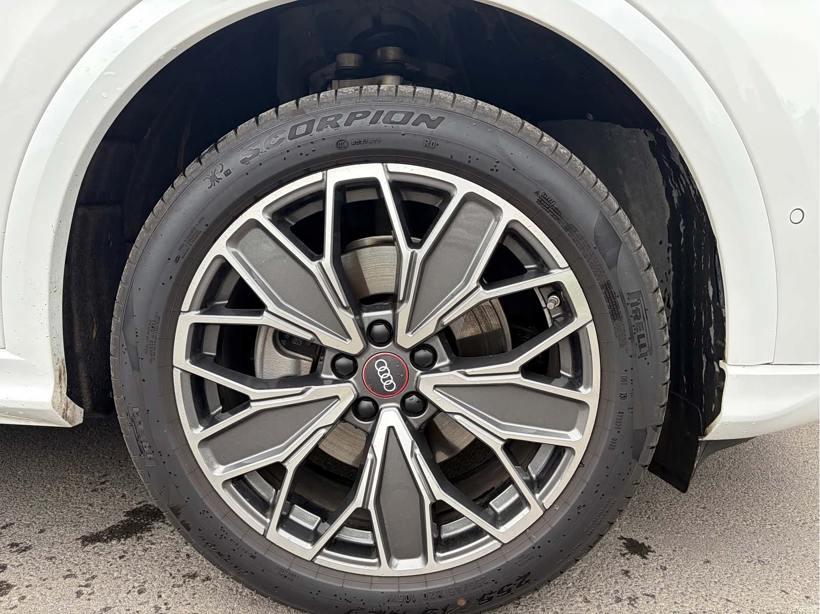 Audi Q5L, 2025 14