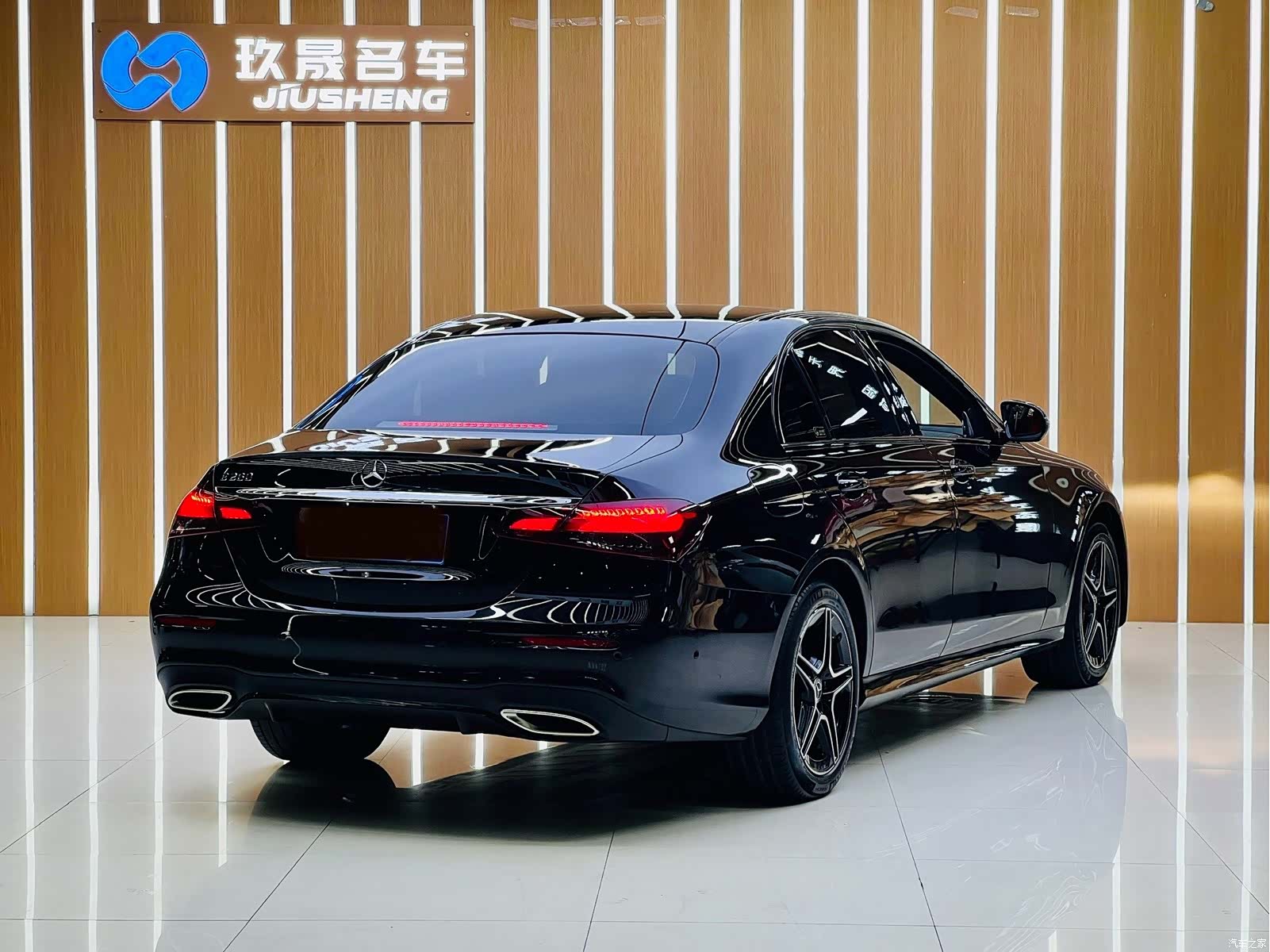 Mercedes-Benz E-Class, 2022 4