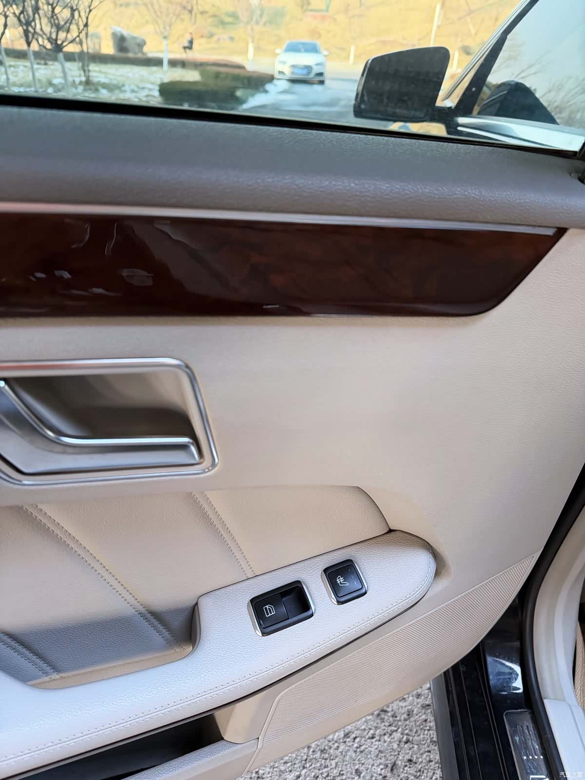 Mercedes-Benz E-Class, 2013 20