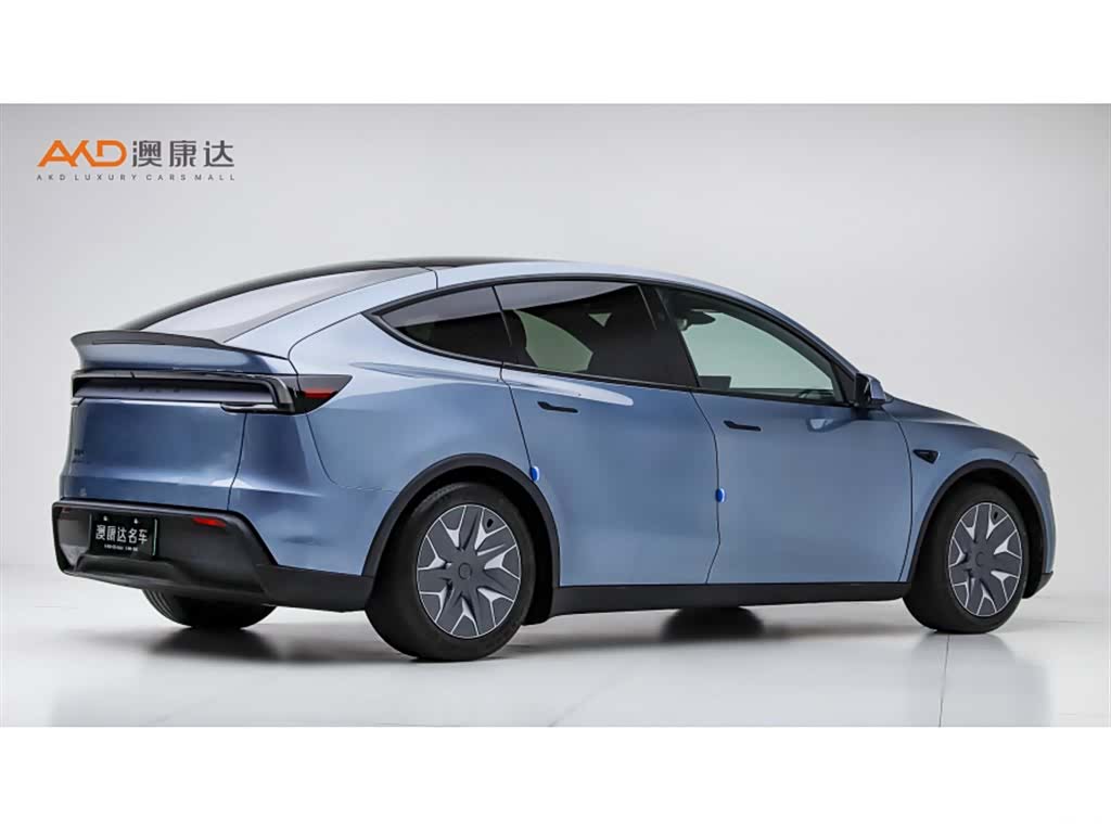 Tesla Model Y, 2025 3